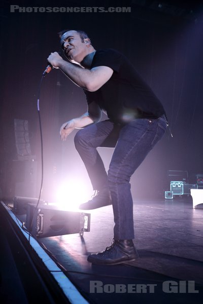 FUTURE ISLANDS - 2022-11-07 - PARIS - Olympia - 